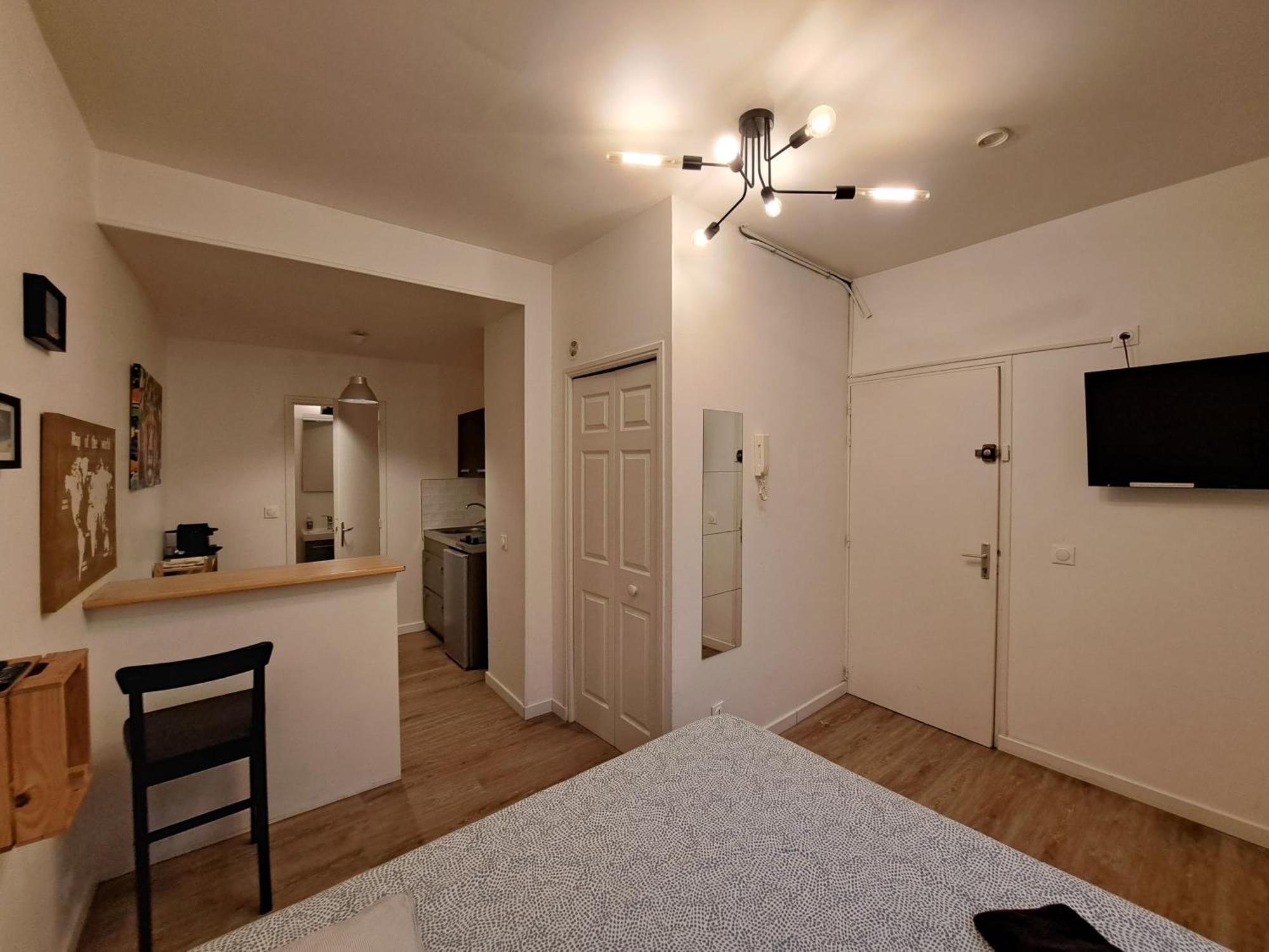 Apartamento Ochorios, Studio Cosy Reims Exterior foto